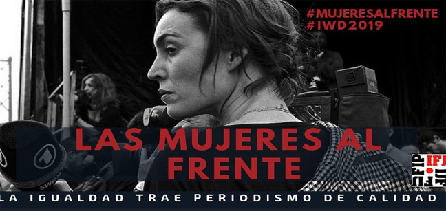 Mujeres al frente